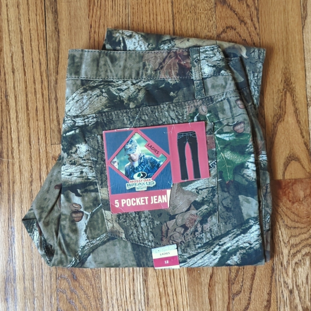 New NWT Mossy Oak Break-Up Infinity Stretch Jeans Pants Camo Size 12